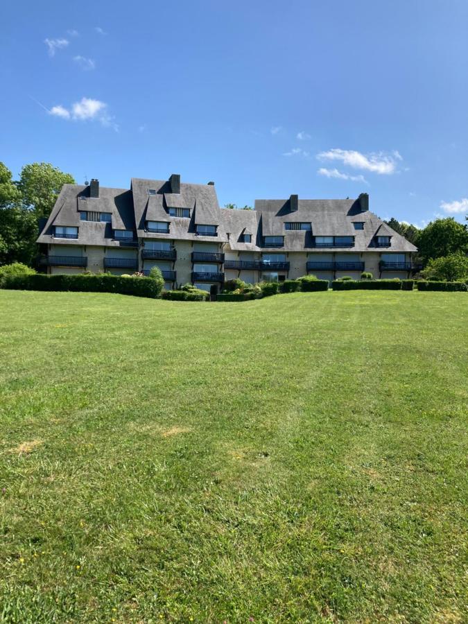 Deauville Vue Mer Tourgéville Exterior foto